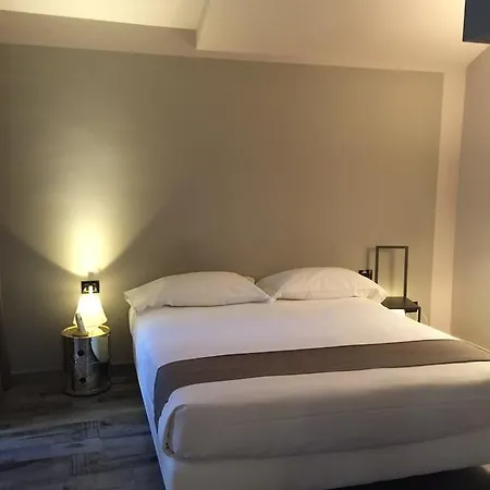 Adalesia House