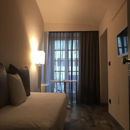 Adalesia House